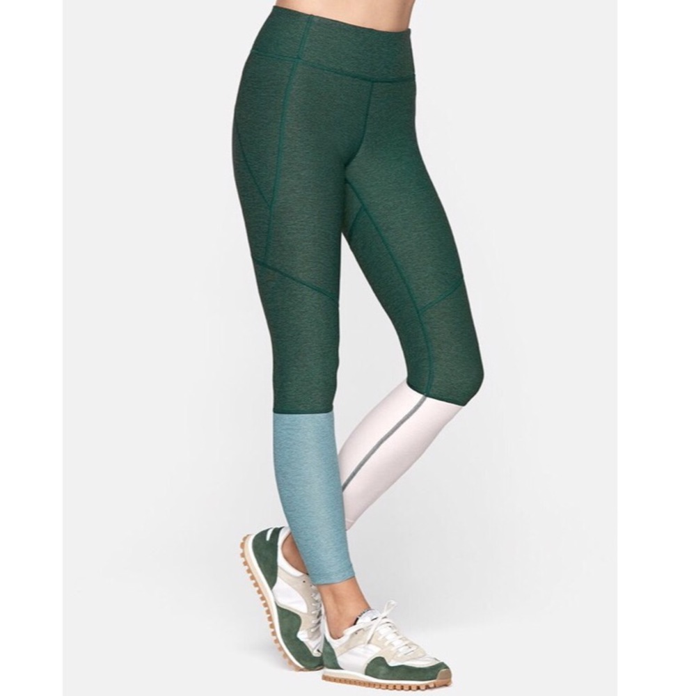 Brand New Outdoor Voices Dipped Warmup Legging